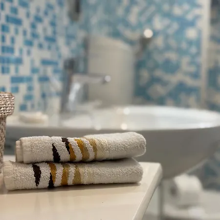 450 Mt Da Mare E Centro, Appena Ristrutturato Appartement *