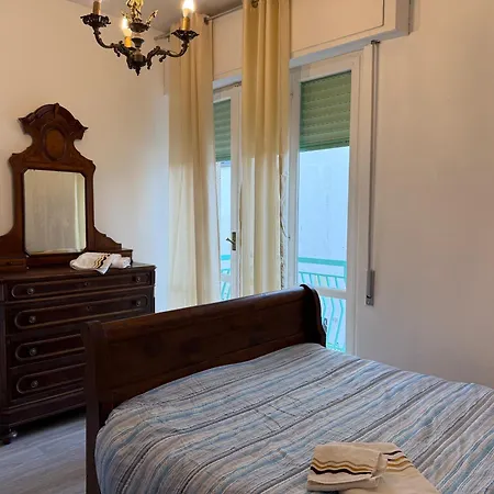 450 Mt Da Mare E Centro, Appena Ristrutturato דירה