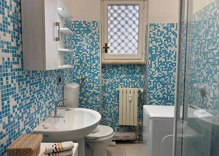 450 Mt Da Mare E Centro, Appena Ristrutturato Finale Ligure