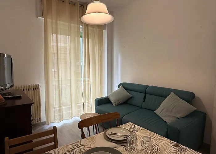 450 Mt Da Mare E Centro, Appena Ristrutturato * Finale Ligure